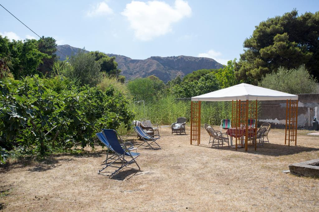 Holiday Eolie Village Porto Vulcano  Exterior foto